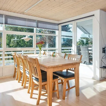 Holiday home Iii *